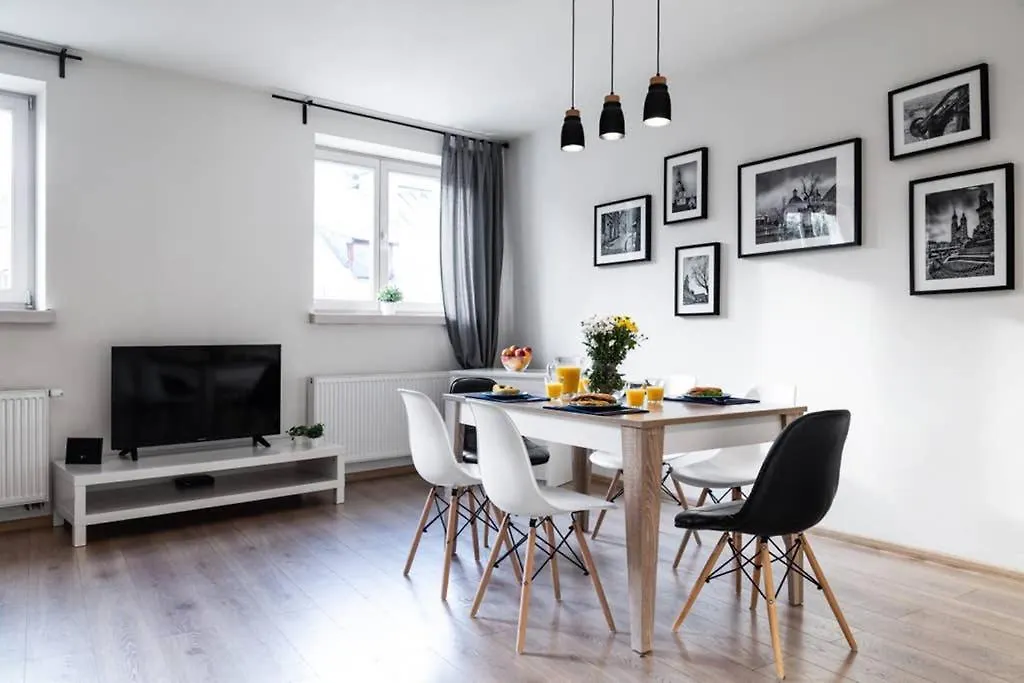 크라쿠프 Househost Apartament: Swietego Krzyza Street 아파트